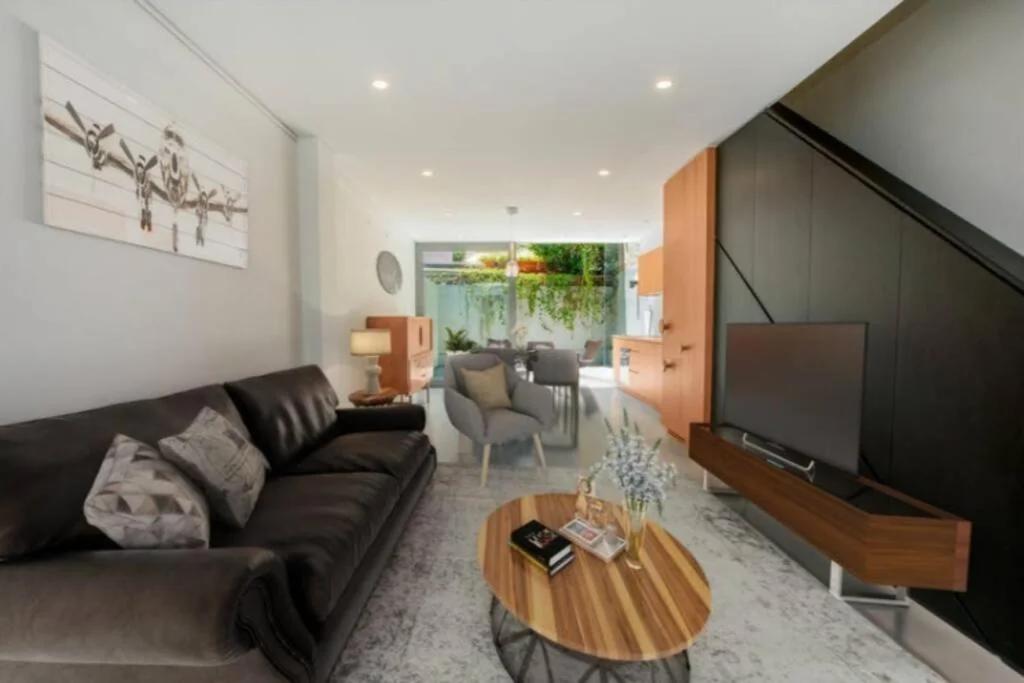 Chic Abode in Trendiest Suburb