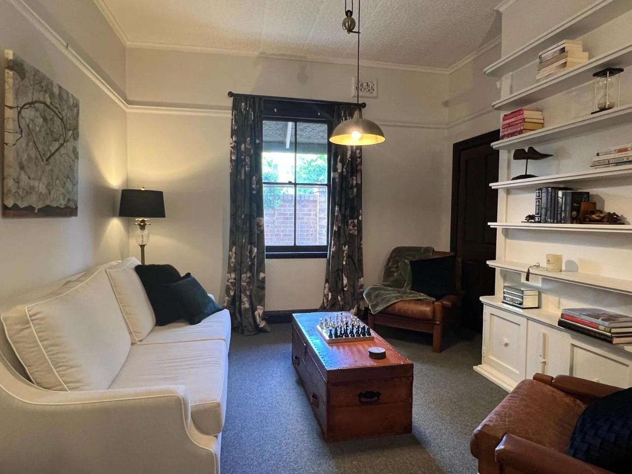 Middlesex - Your home away from home foto