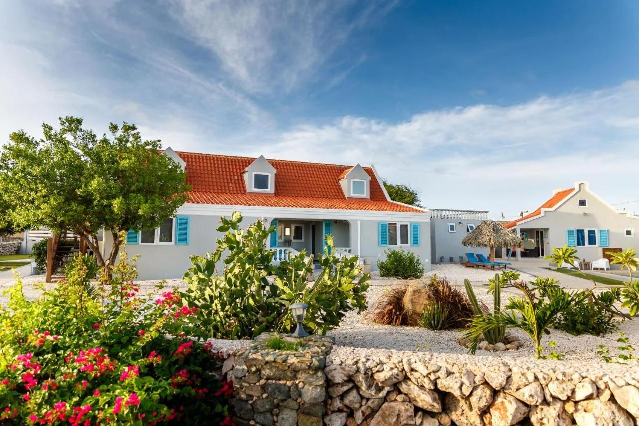 Aruba Boutique Apartments - Adults Only photo