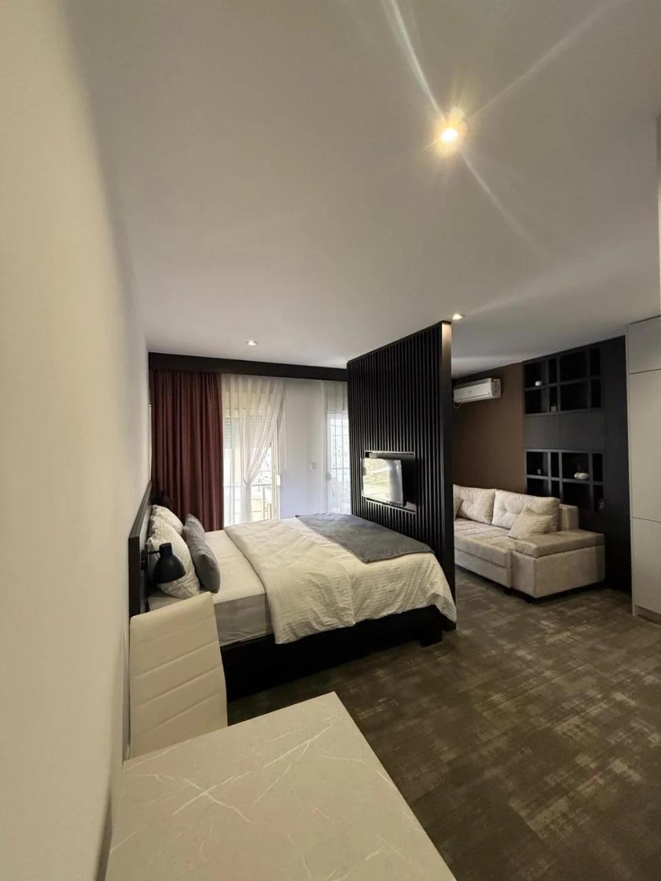 Apartments & Rooms Villa Zaad FREE PRIVATE PARKING photo