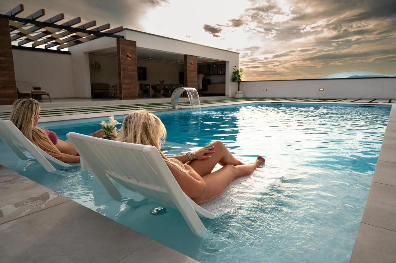 Golden View Villa Sauna & Spa