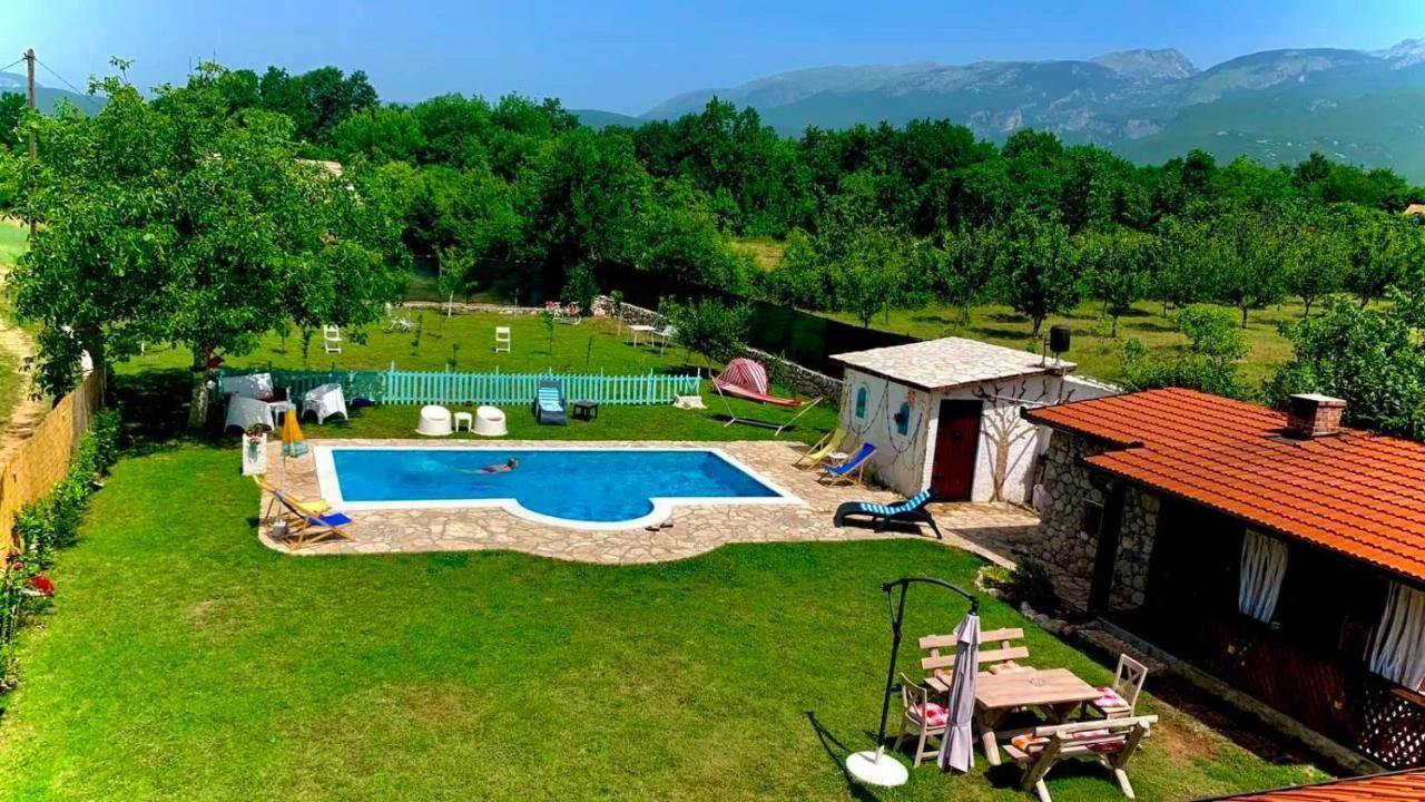 Silent Village Villa with Swimming Pool foto
