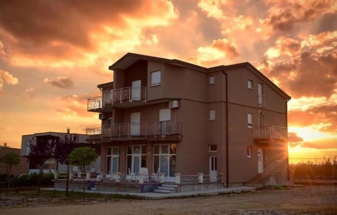 Villa Aurora