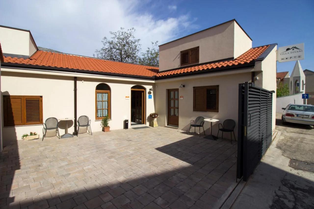 Villa Divani photo