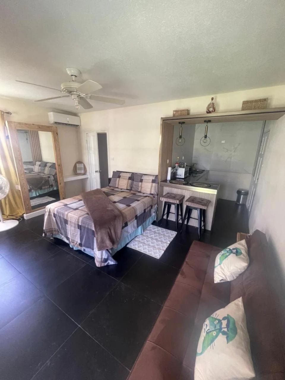 Scarlett Studios 1-US EMBASSY & America Uni 7 Mins Drive- Lloyd Erskine Centre & Ross Uni 5 Mins Drive - Holidays-The 1 Night Res Inc AIRPORT & EMBASSY Round Trip Breakfast Optional -Choose Opt 2 For Car Rental with Accommodation photo