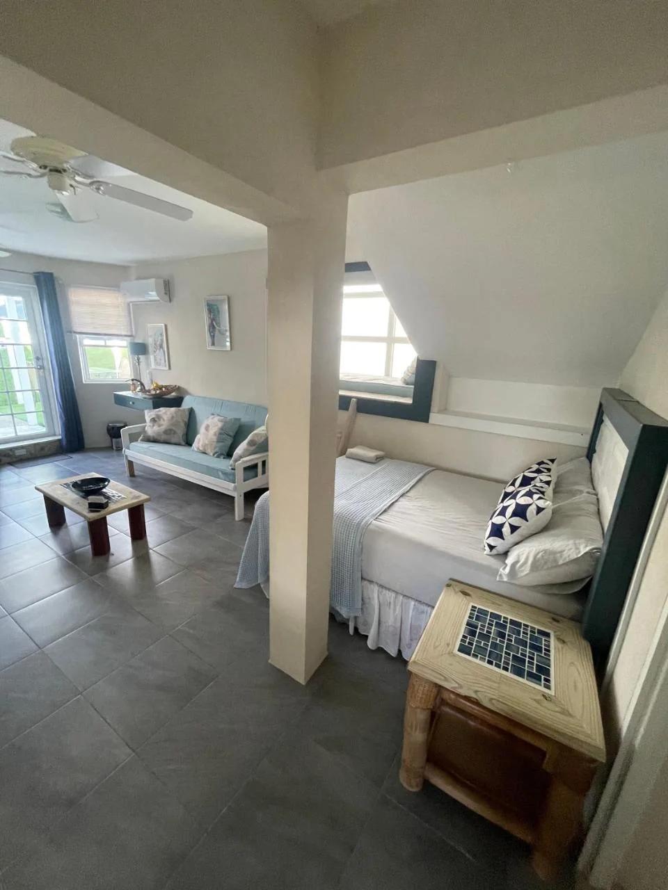 Scarlett Studios 2-US EMBASSY & America Uni 7 Mins Drive- Lloyd Erskine Centre & Ross Uni 5 Mins Drive - Holidays-The 1 Night Resv Inc AIRPORT & EMBASSY Round Trip 2nd Option Inc Breakfast-Choose Option 2 Min 3 Nights For Car With Accom photo