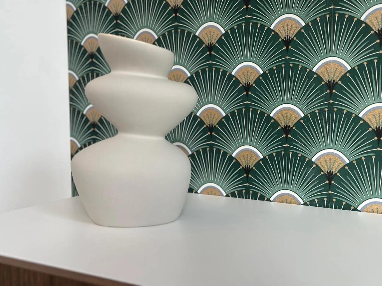 Lovely 1BR & 1LR Apartment, Only 15 Min Walk to City Center photo