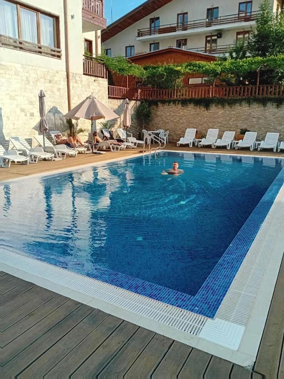 2 Luxurious one bedroom apartments 5 minute walk from the Gondola station foto