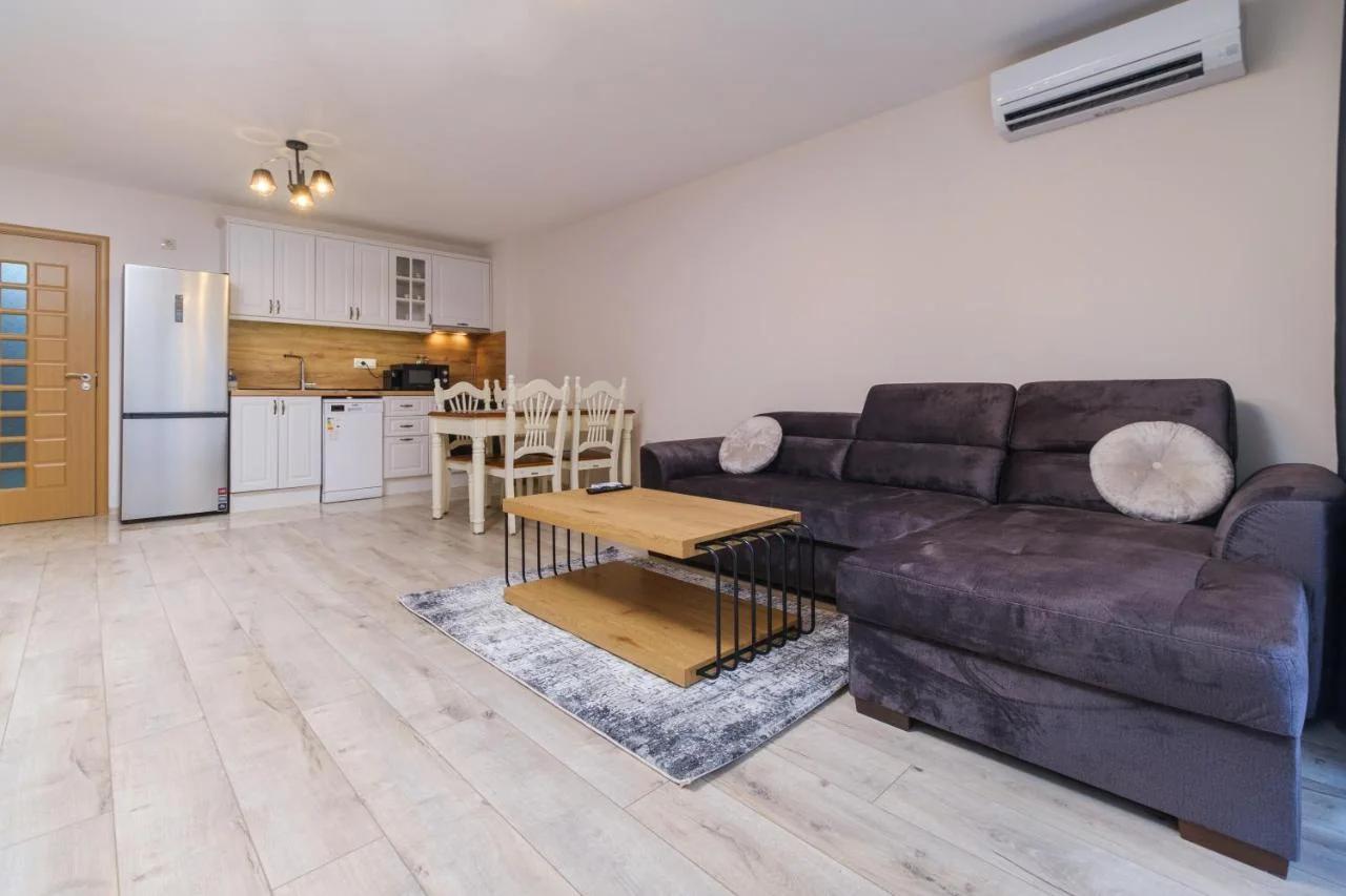 LDV 13 1-Bedroom Apartments Free private parking photo