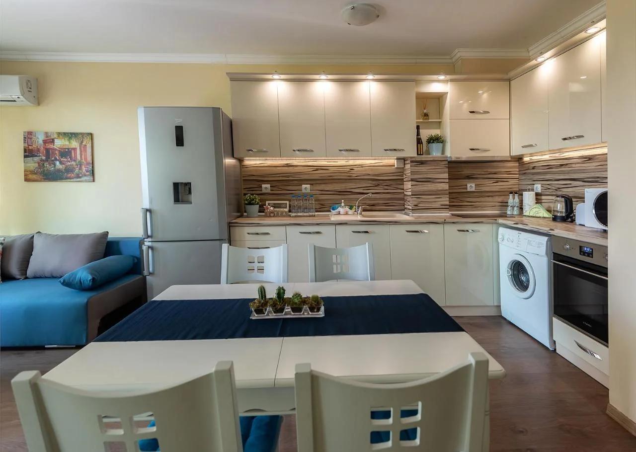 RIVERSIDE APARTMENTS PLOVDIV with free parking photo