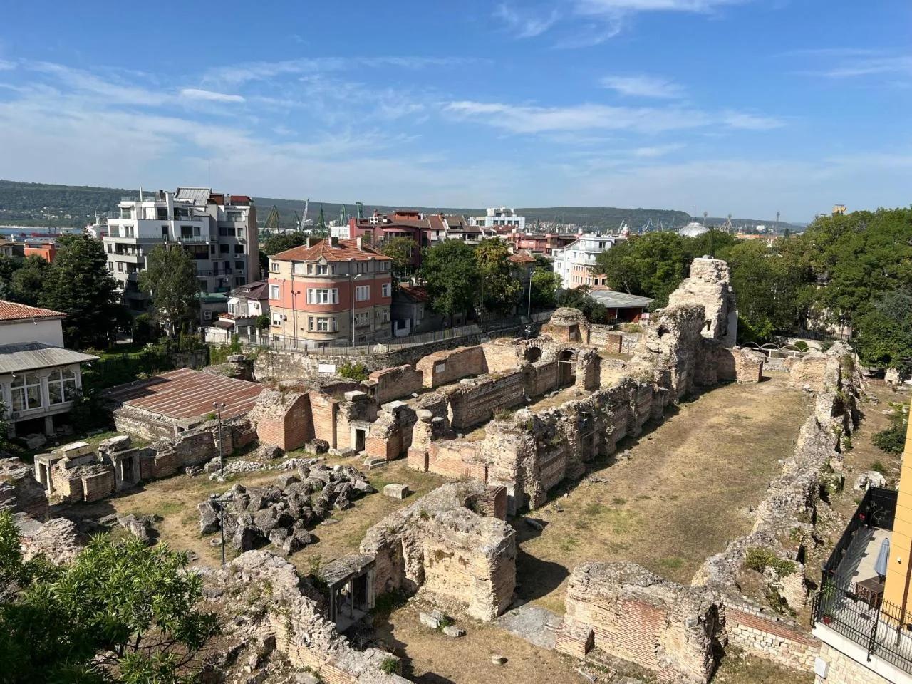 Roman Thermae Heritage Penthouse with Garage