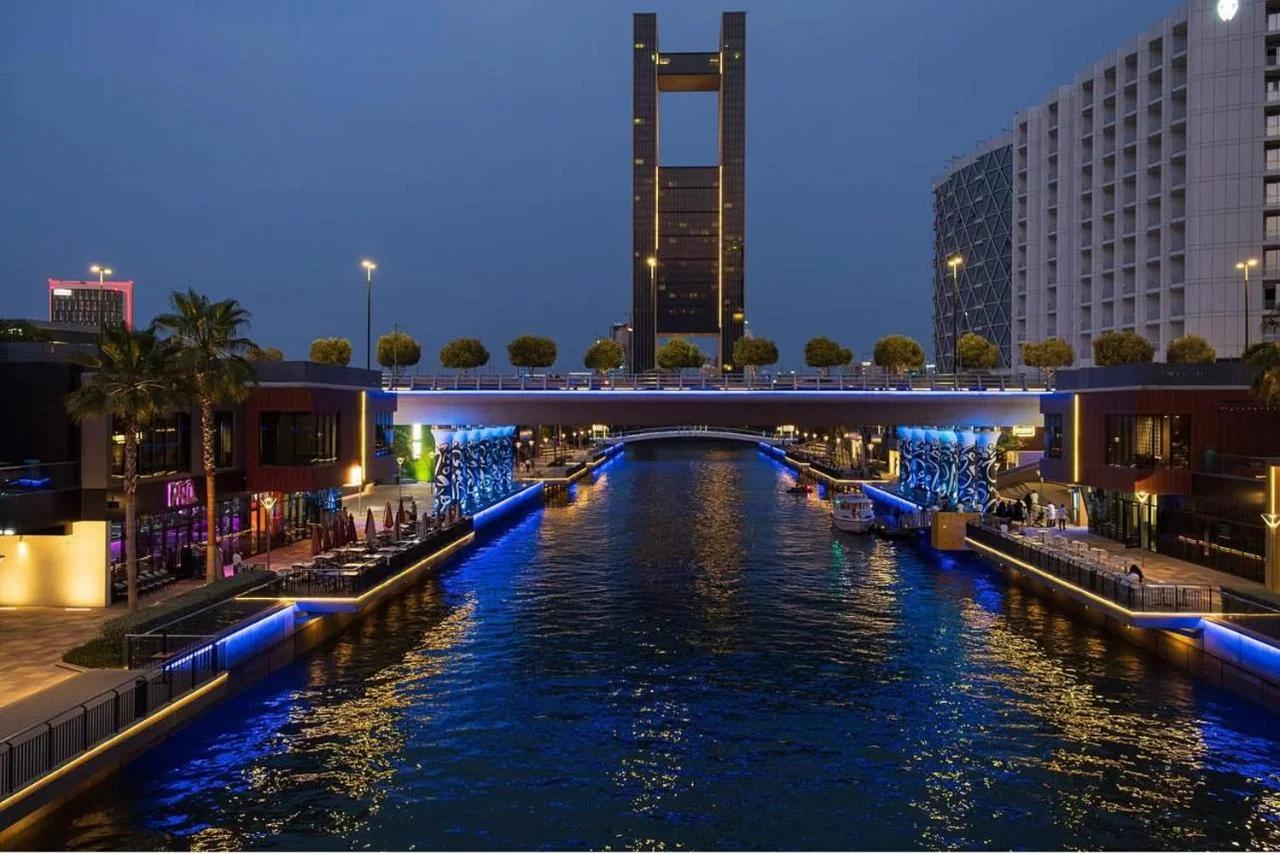 2 bedroom luxury apartment in Bahrain photo