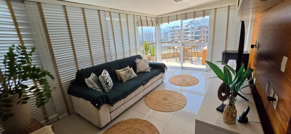 Apart Hotel Cobertura Duplex Frente Mar na Barra da Tijuca 2 Suítes Piscina e Vista Incrível photo