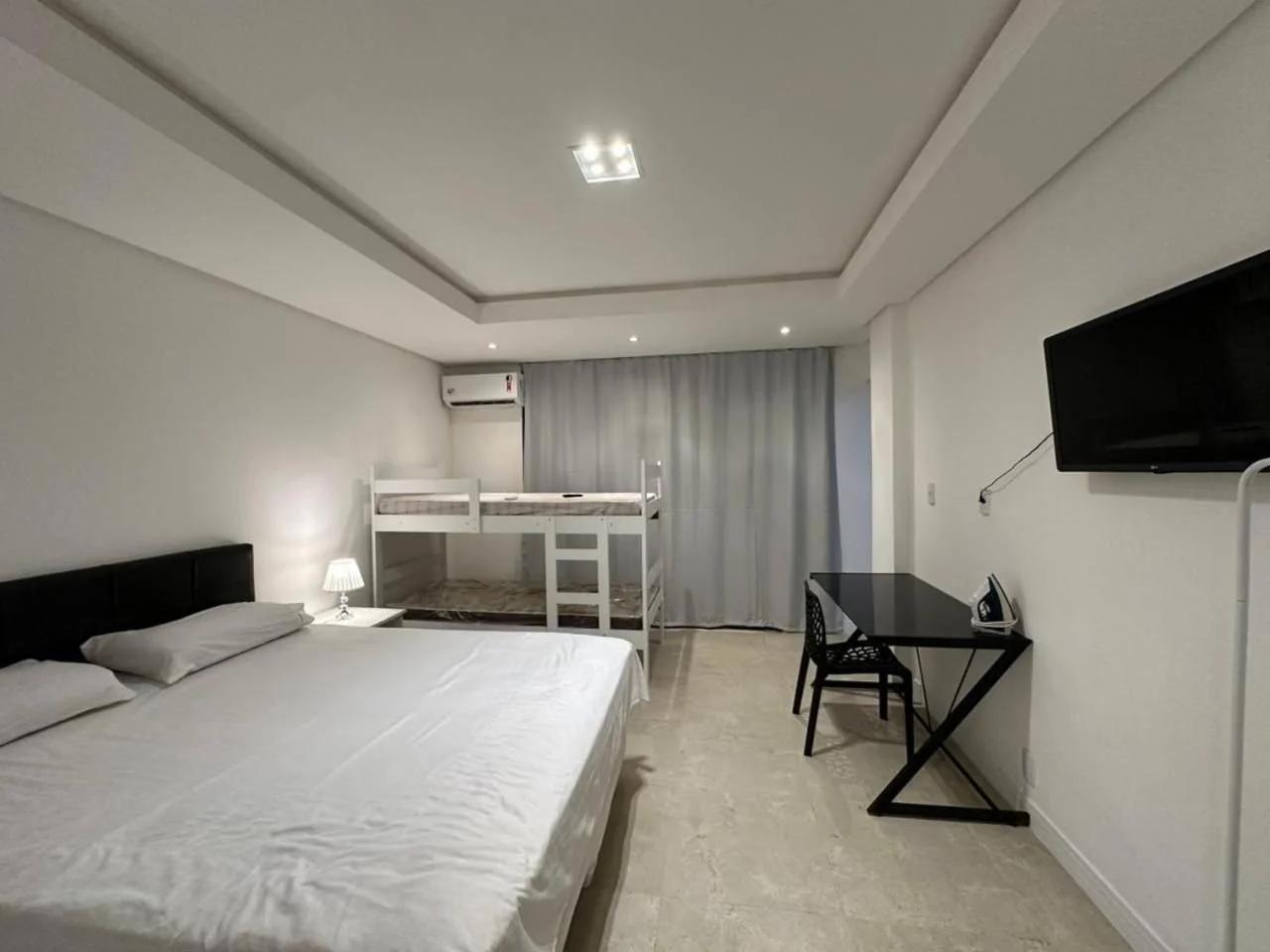Apartamento confortável a 180 metros do Cristo da barra e orla. photo