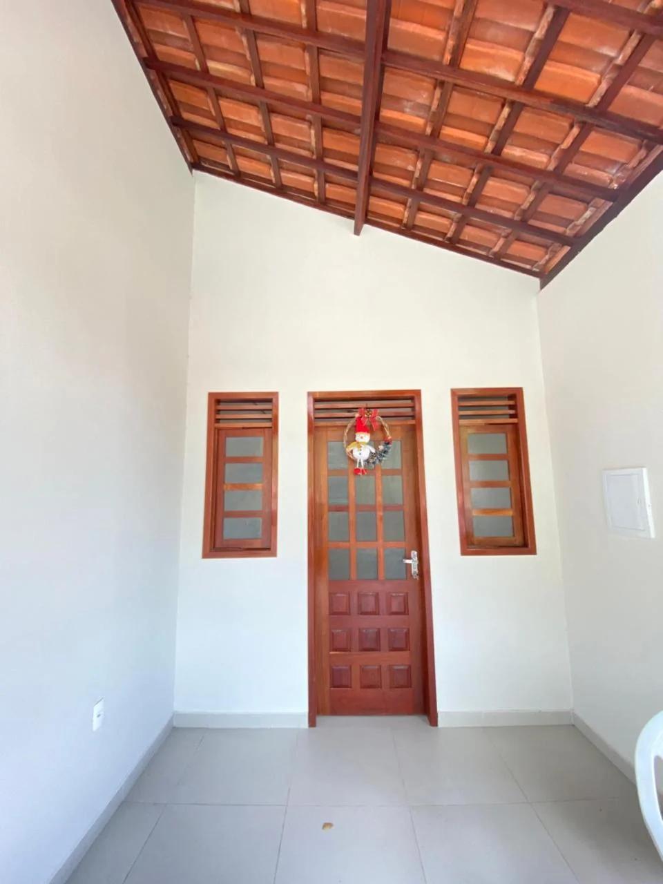Apartamento de 3 quartos no primeiro andar photo