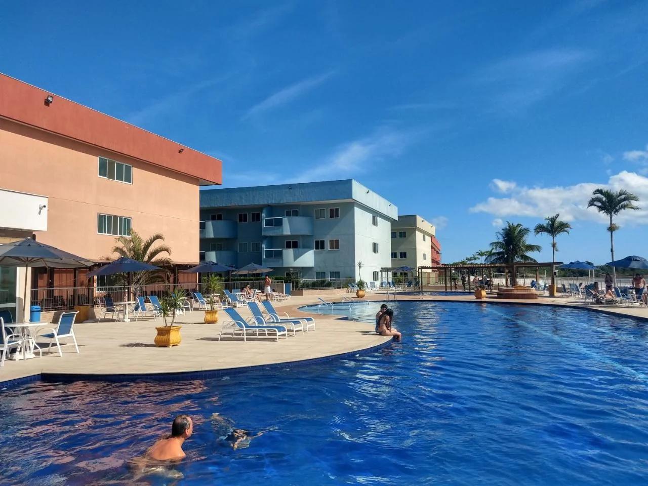 Apartamento no Golden Lake - pé na areia, agua de côco e cervejinha photo