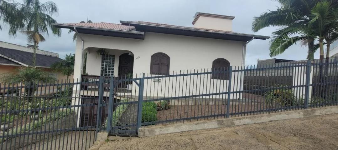 Casa no centro de Siderópolis photo