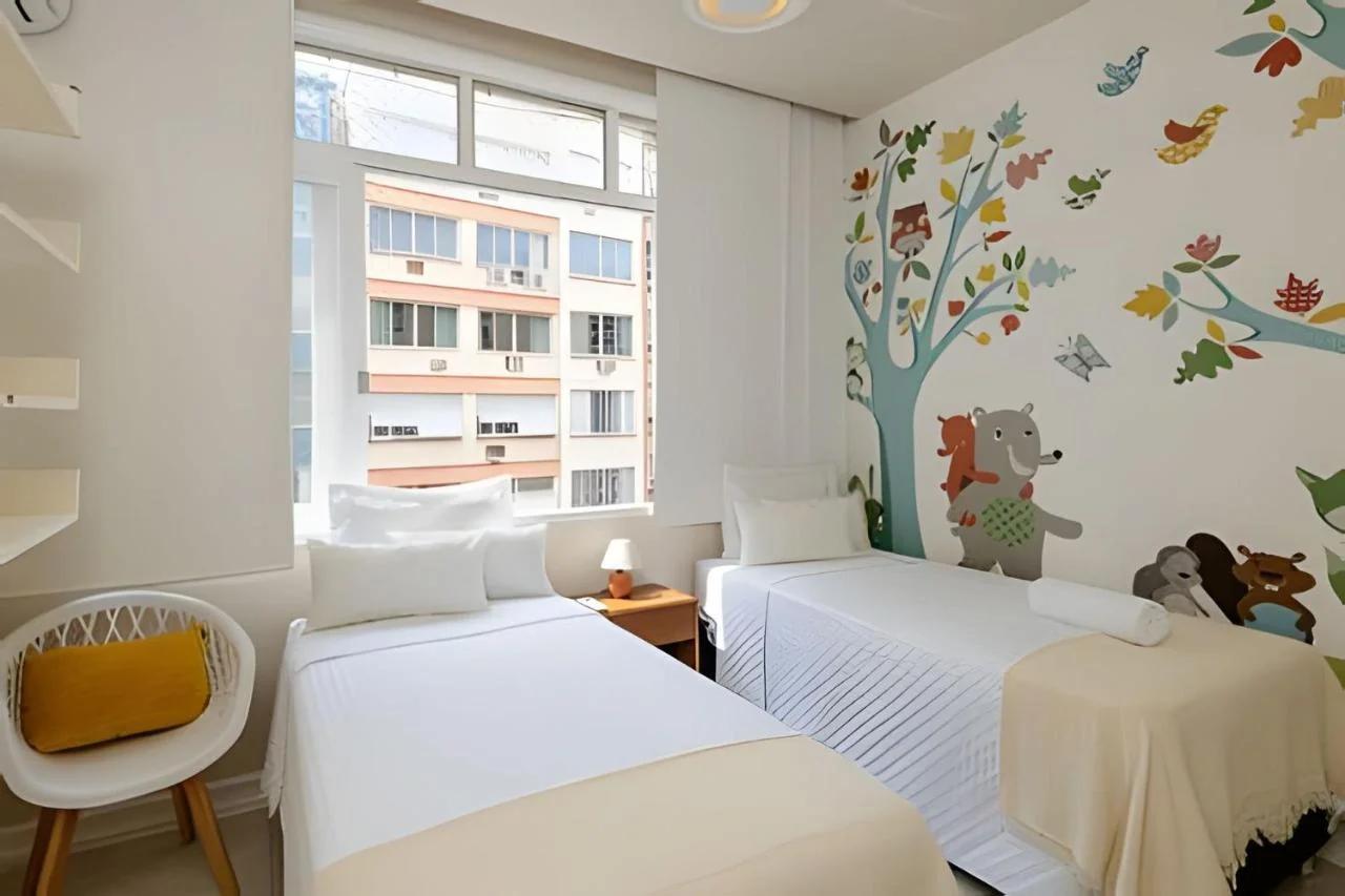 Luxuoso! Enorme 3 quartos reformado, com Garagem photo
