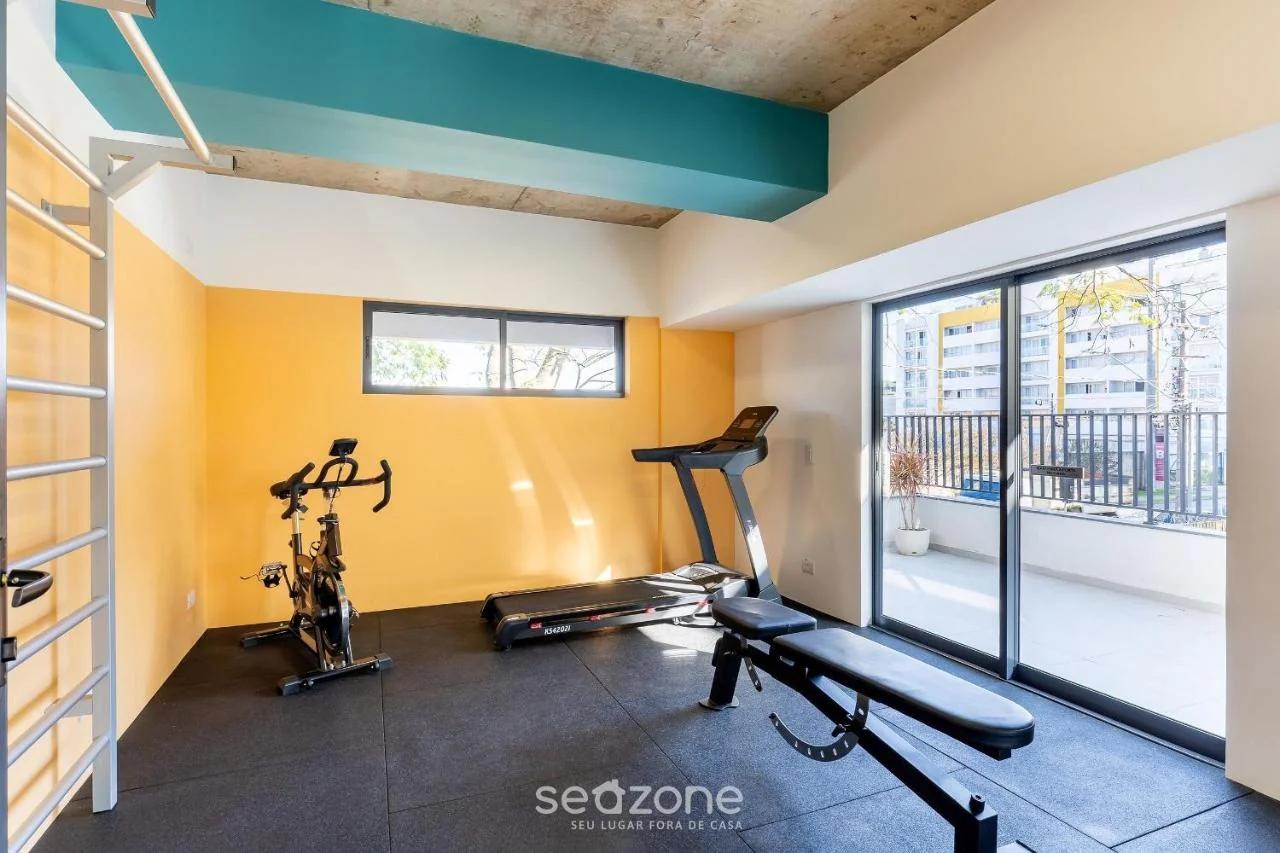 Studios modernos a poucos do centro Curitiba - EBI foto