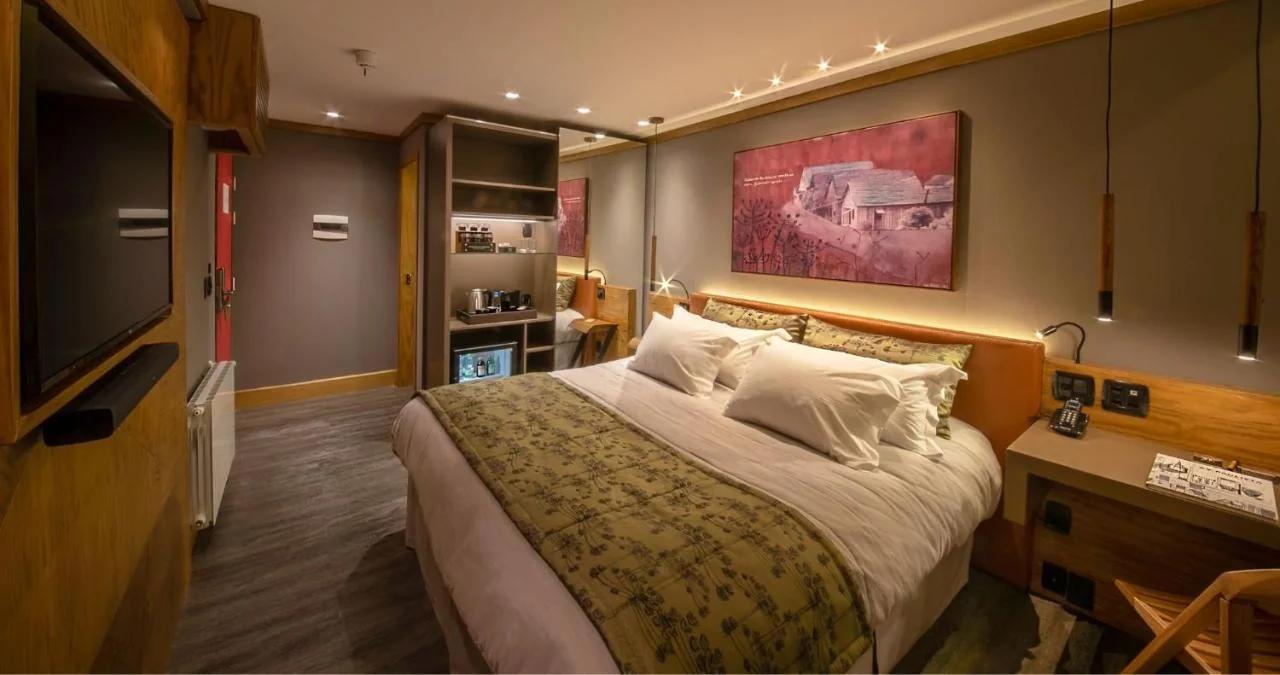 Wood Hotel photo