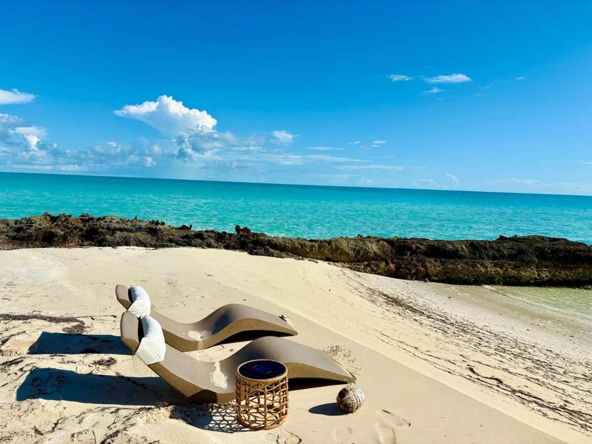 Barefoot Luxury & Private Beach Triton Beach House