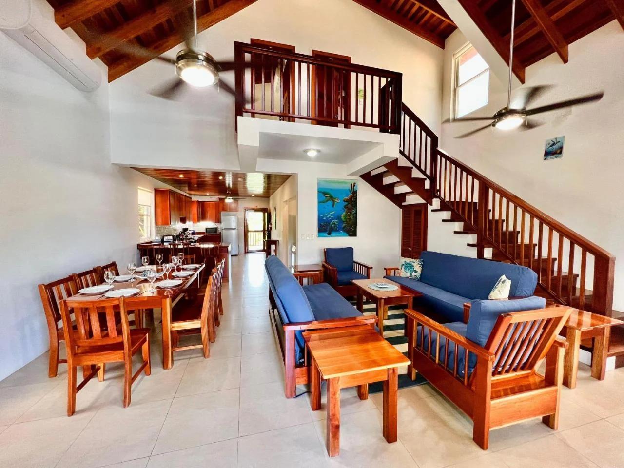 VeLento Oceanfront Penthouse #3 photo