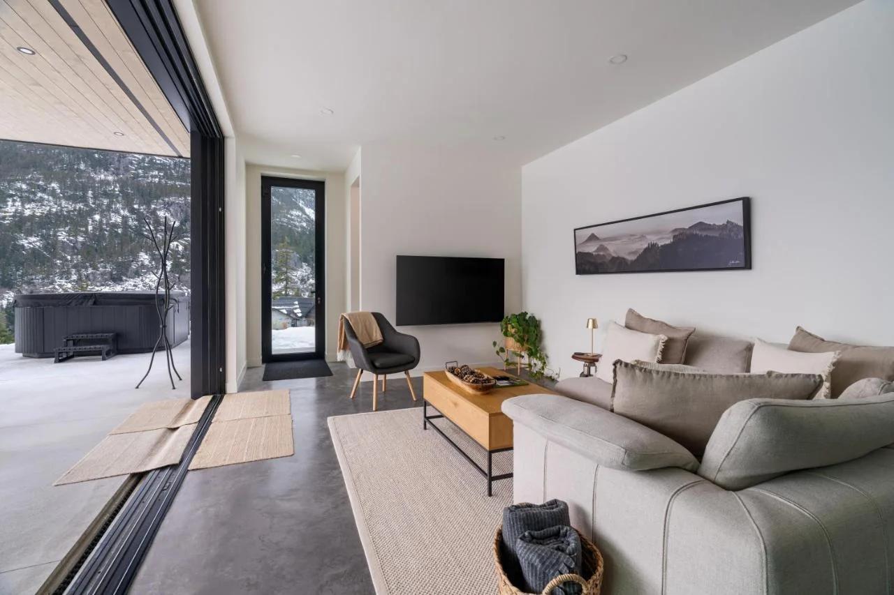 2BR, Private Hot Tub, Views, Luxury, New Home photo