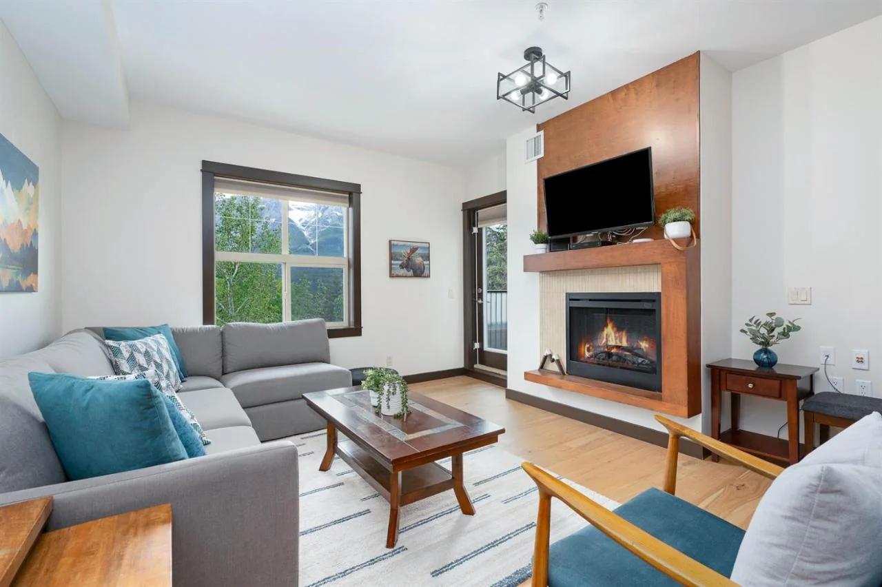 Heavenly Mountain Condo - Outdoor Hot Tubs & Steam Room