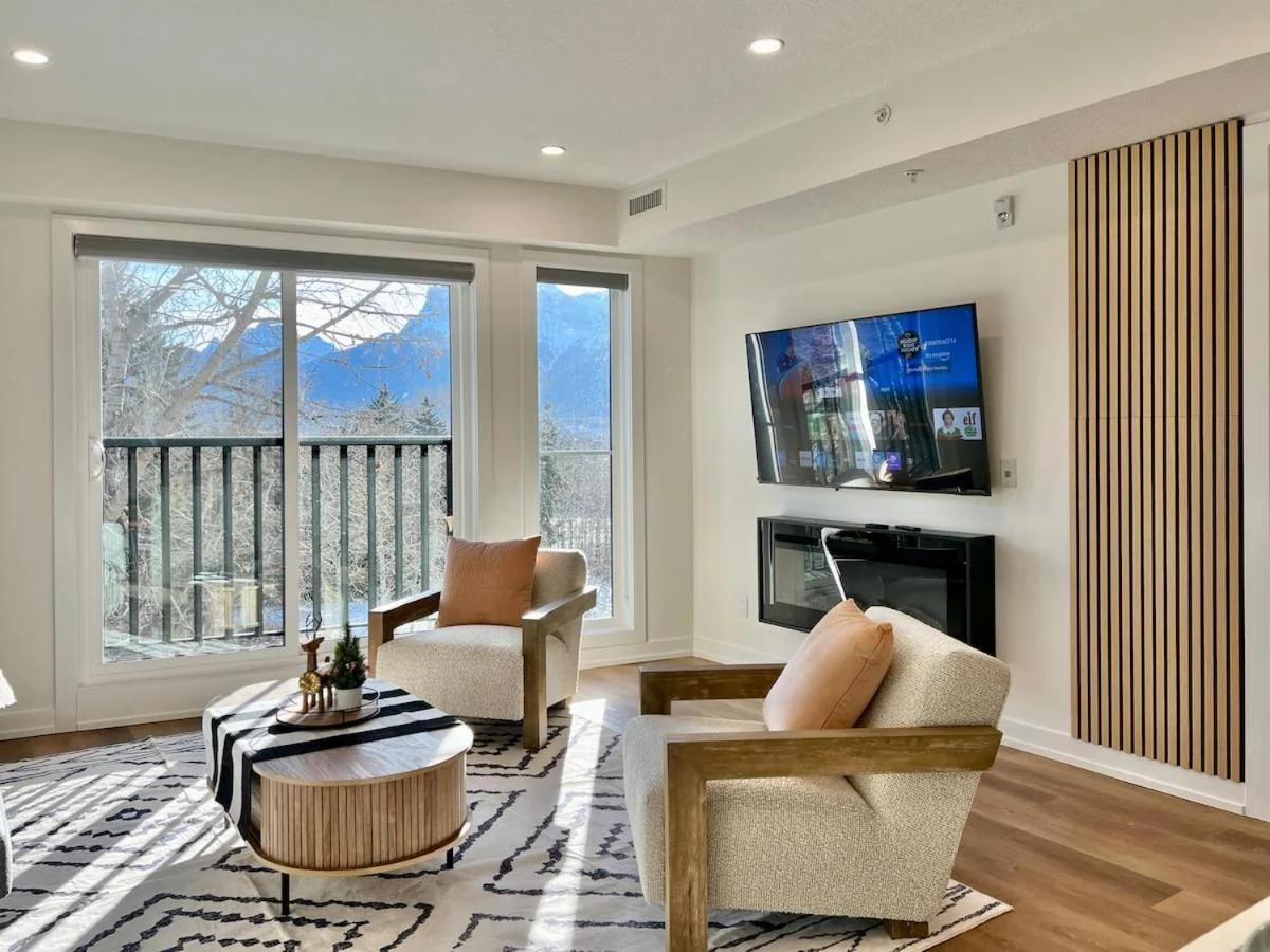 Luxury 2 Bedroom Mountain View Condo photo