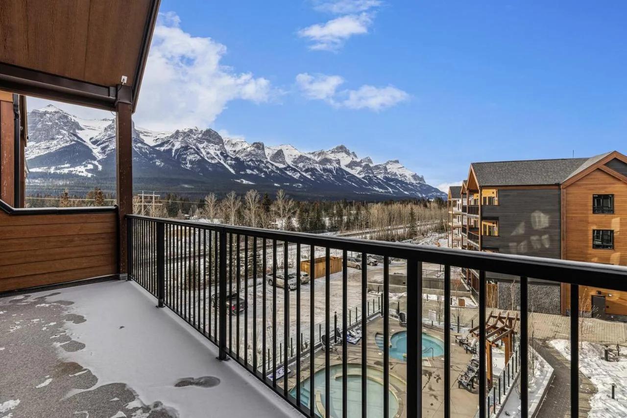 Penthouse Loft| 2BD| Mountain Views| Pool + HotTub photo