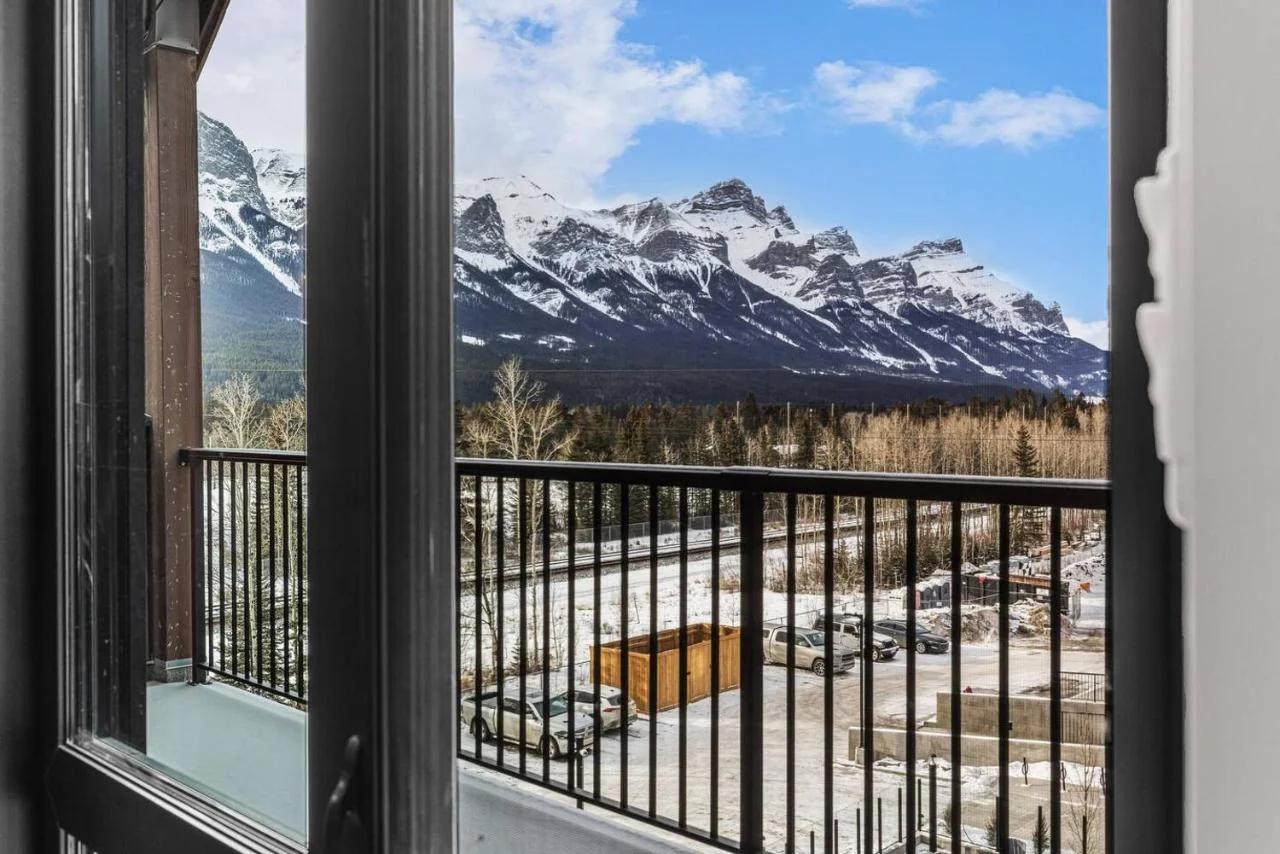 Penthouse Loft| 2BD| Mountain Views| Pool + HotTub photo