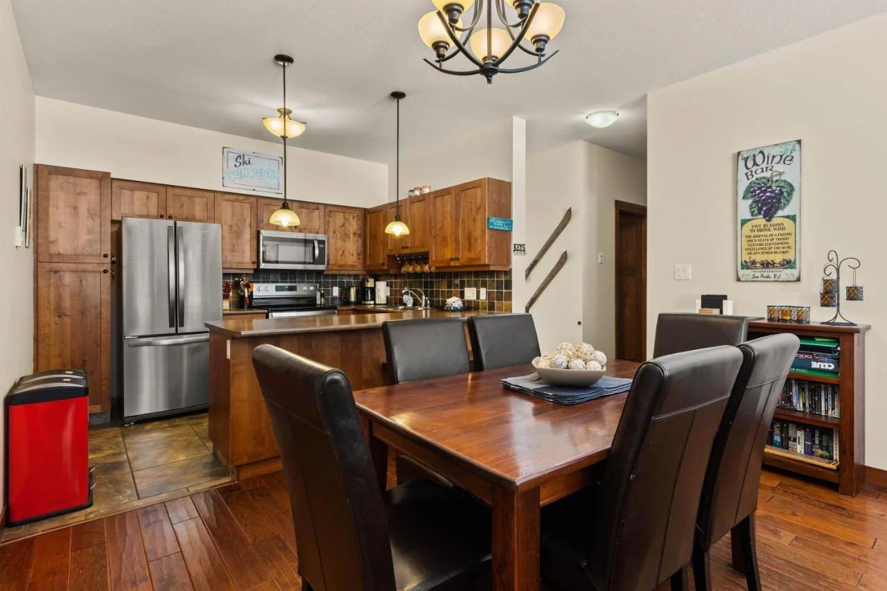Settler's Crossing #56 ski-in ski-out condo with private hot tub foto