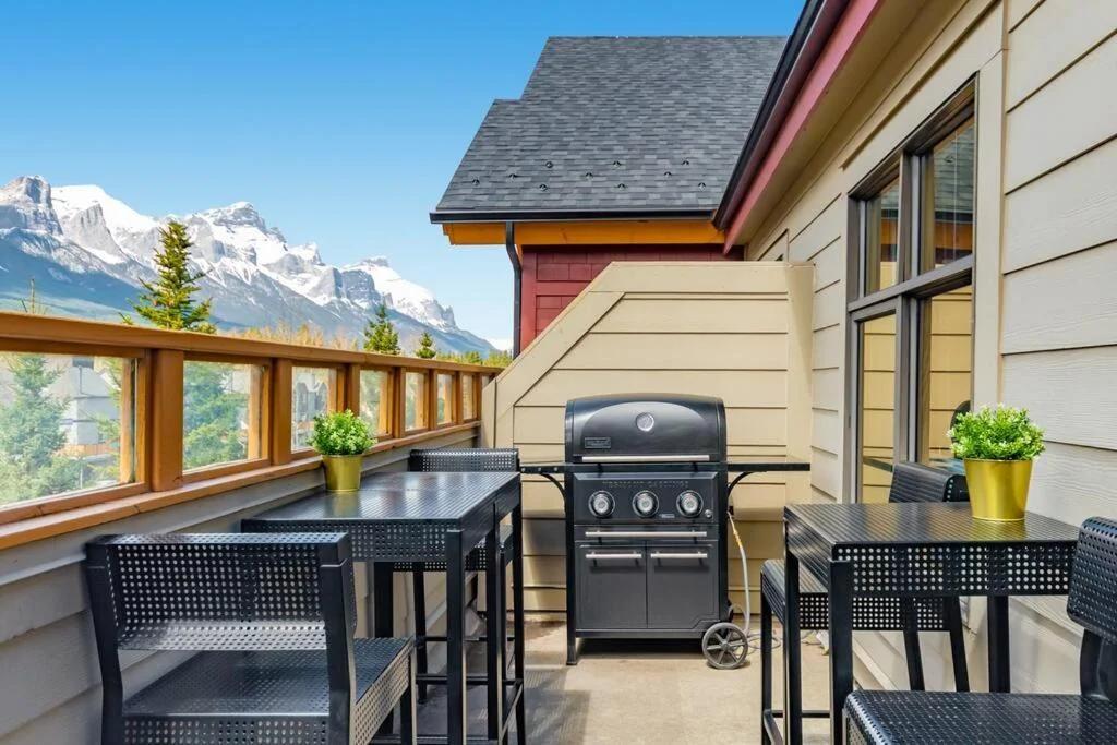 The Grand Escape Downtown Canmore photo