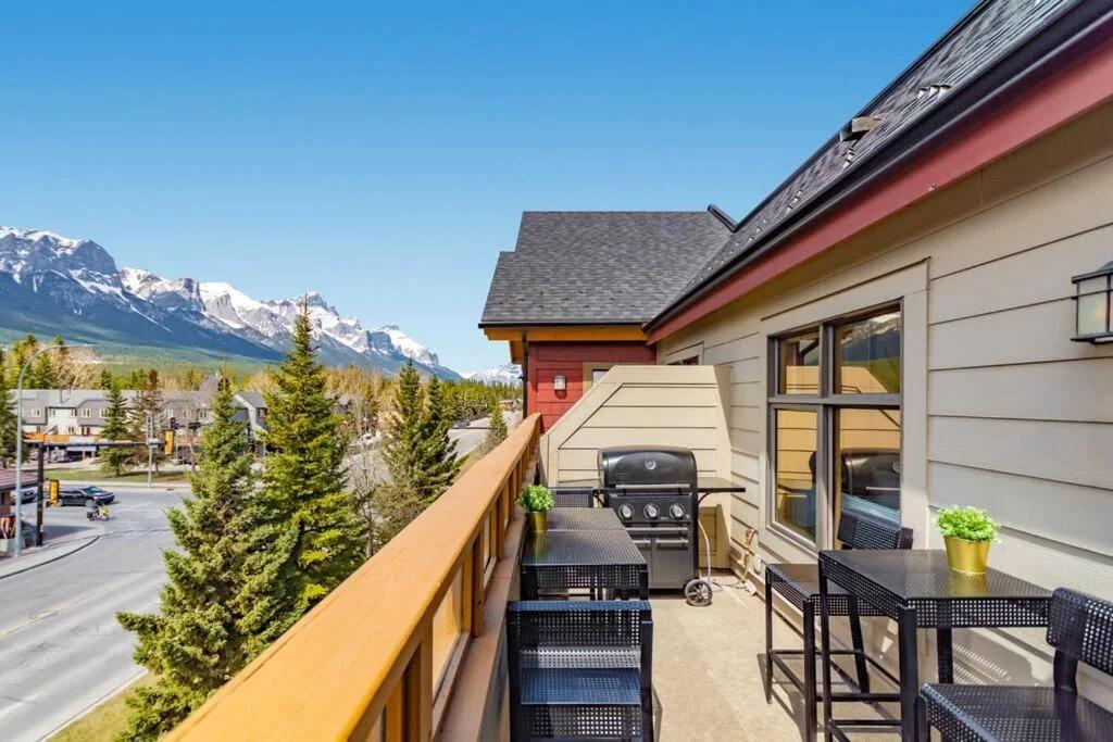 The Grand Escape Downtown Canmore photo