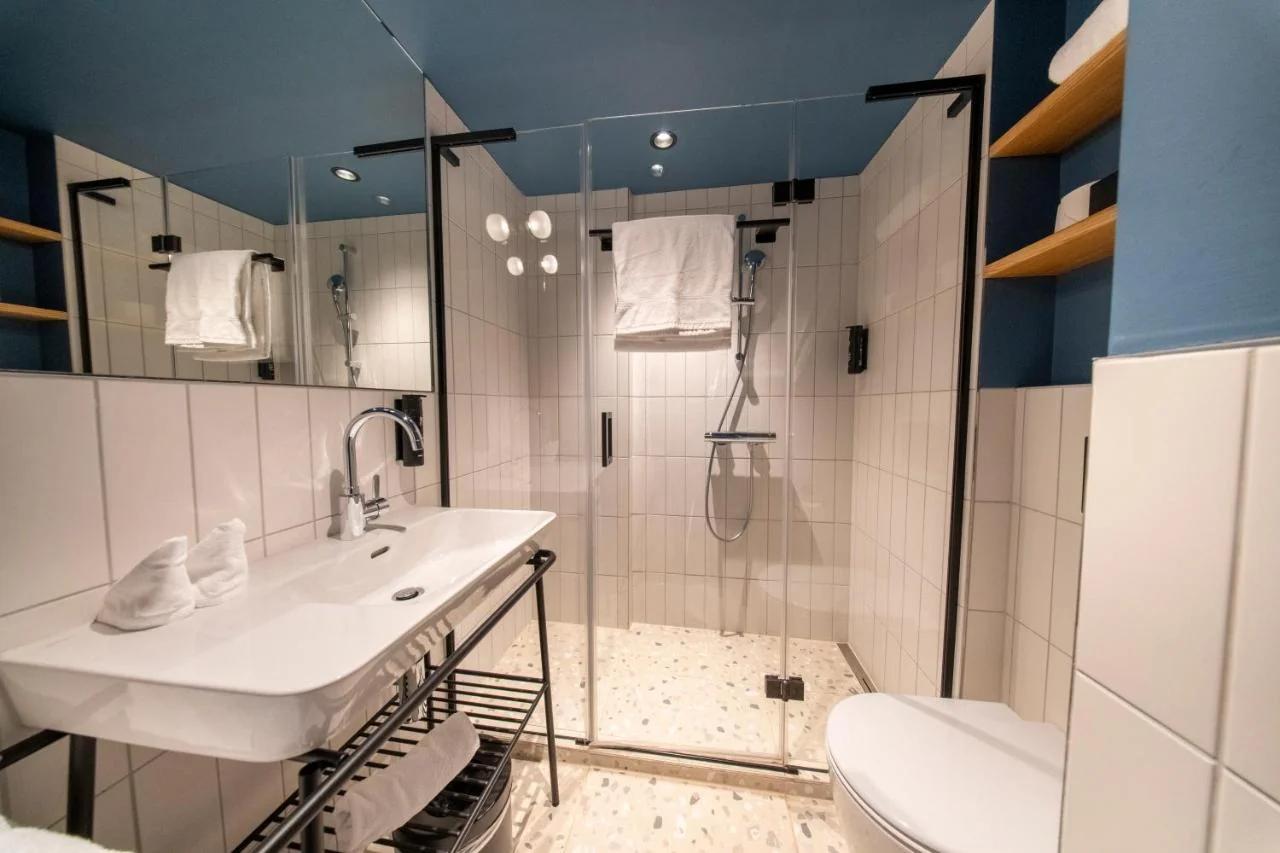 HOP Apartments & Suites photo