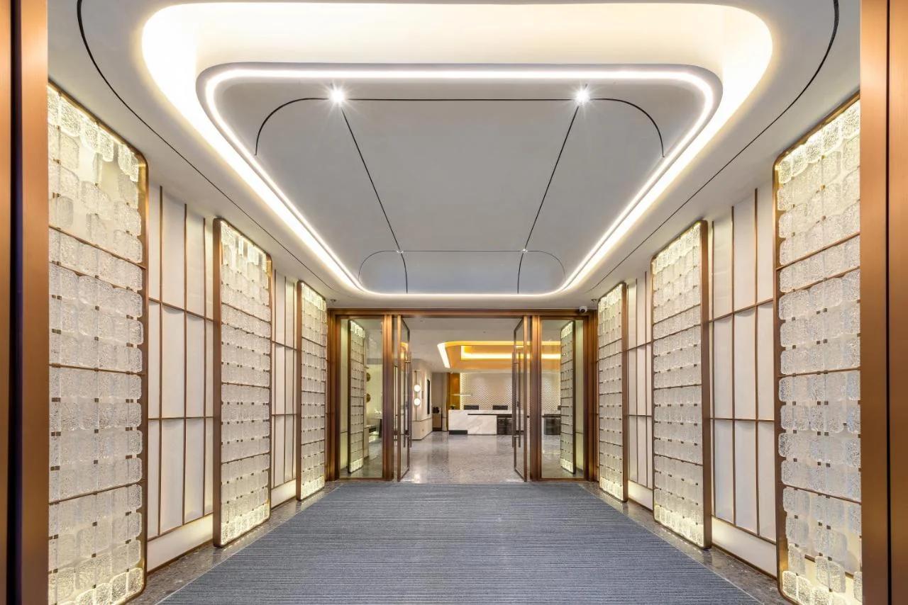 Atour Hotel Shenzhen Futian CBD Gangxia North Metro Station photo