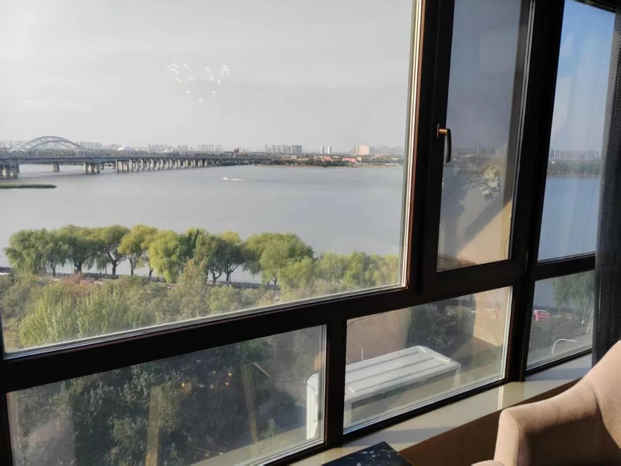 Central Avenue Luxury River View Apartment photo