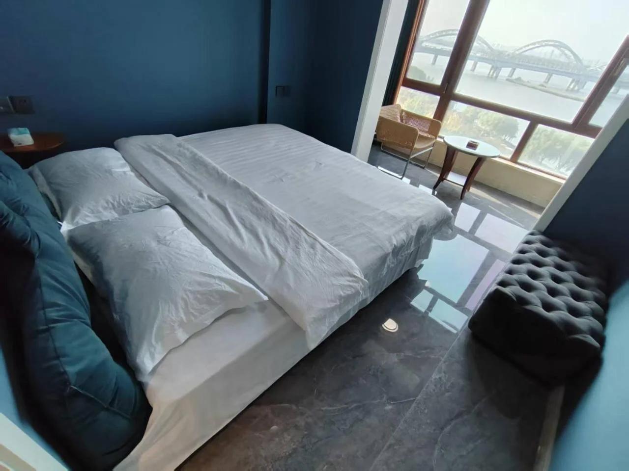 Central Avenue Luxury River View Apartment photo