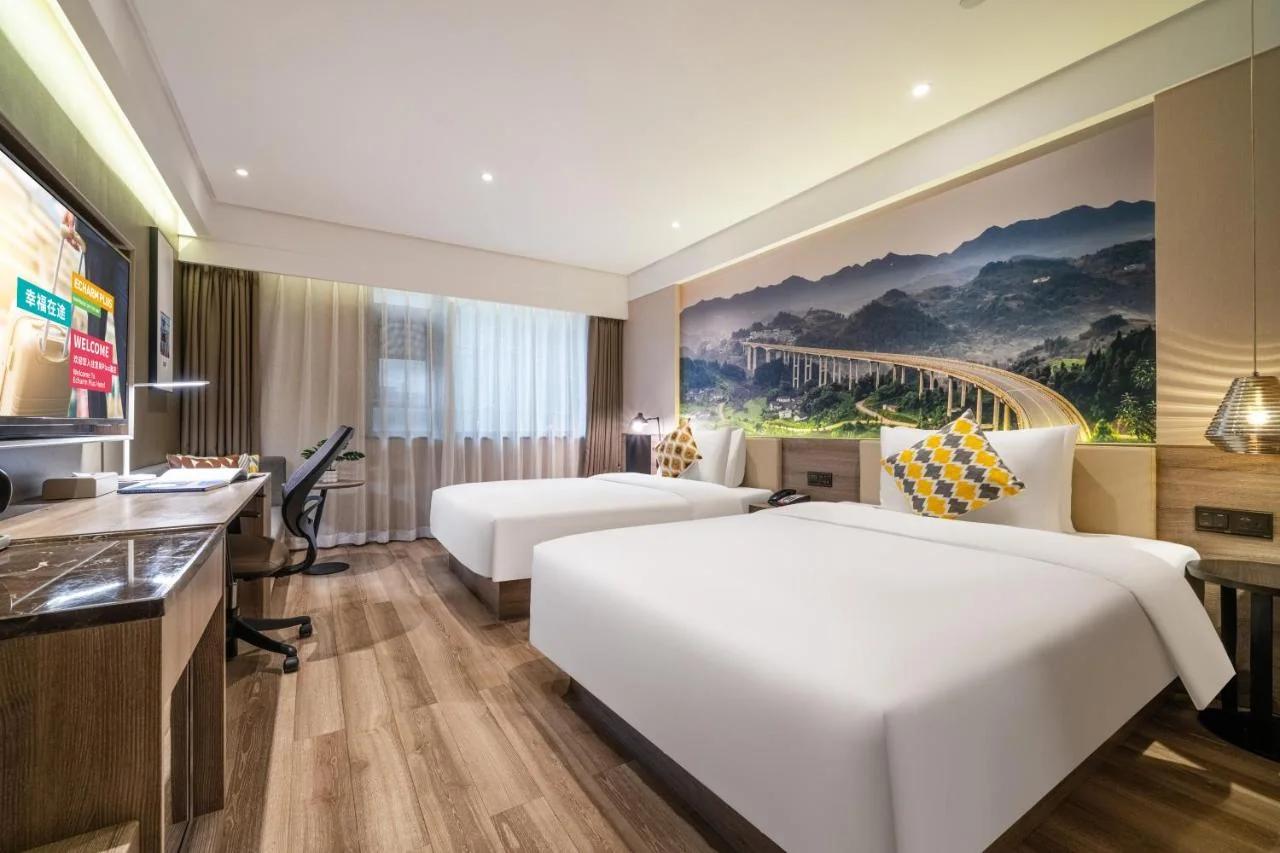 Echarm PLUS Hotel Chongqing Liziba Lianglukou Subway Station foto