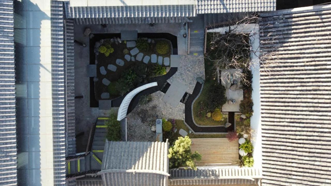 Guan Shan Yue Designer B&B photo