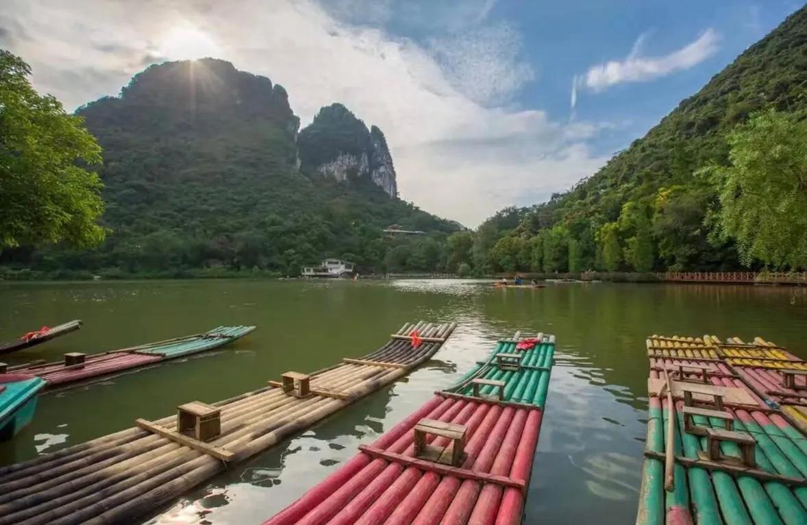 Guilin cozy mountain retreat photo