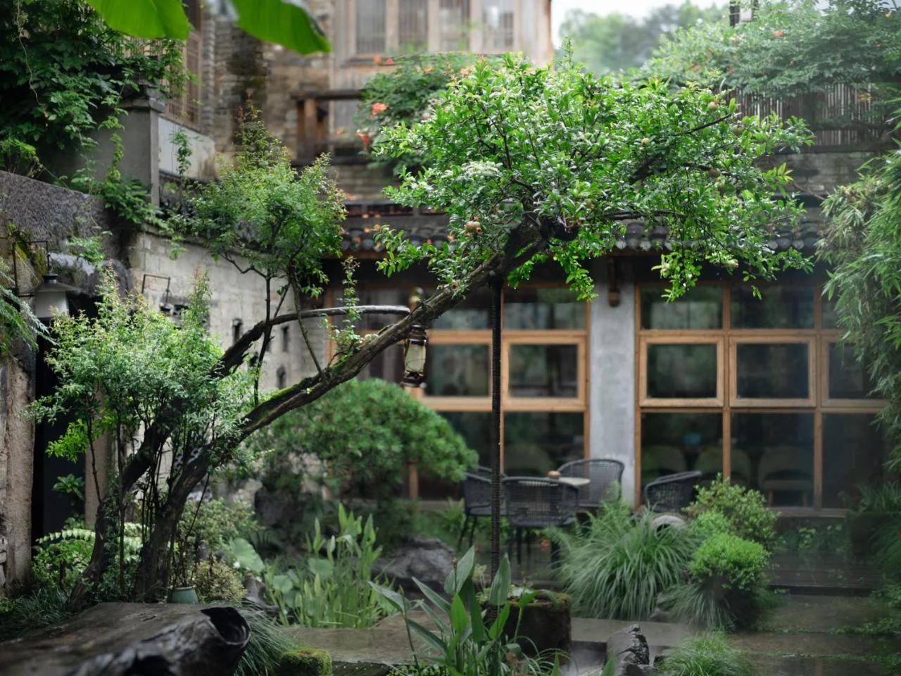 Hidden Moisture and Return to Simplicity Homestay in Mount Huangshan foto