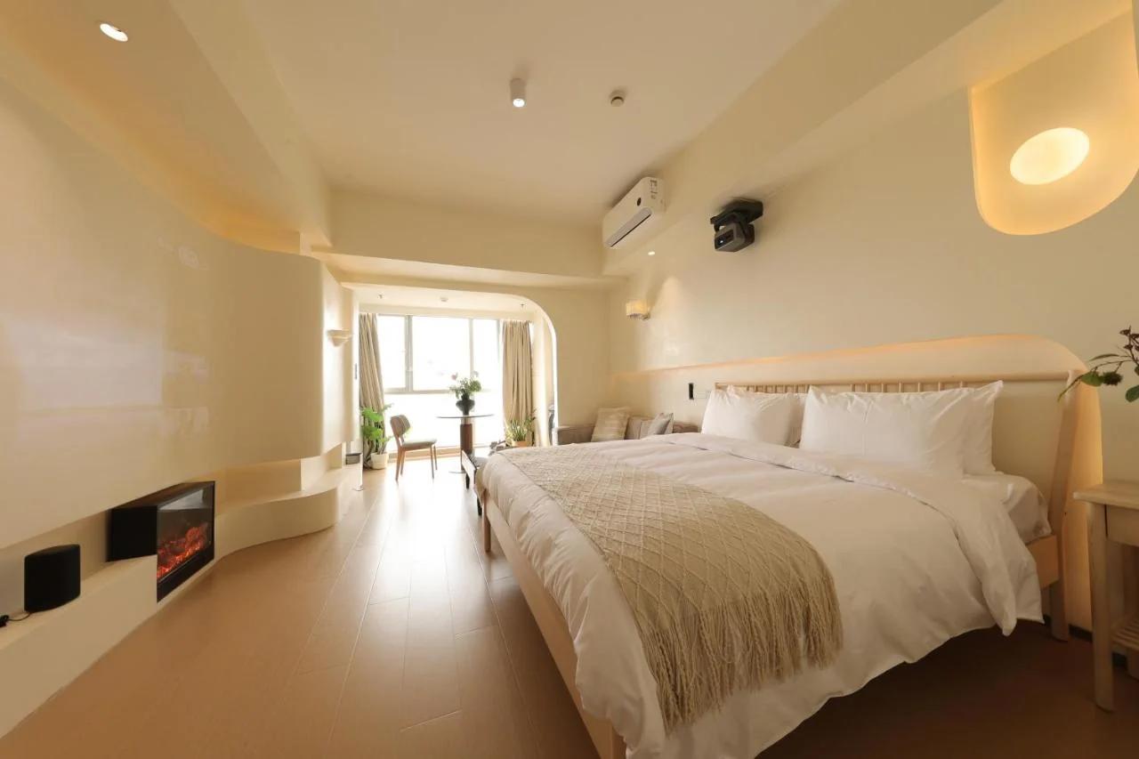 Huayue Apartment Hotel - Shanghai & Metro Line 18 Zhoupu Station华悦酒店上海浦东万达广场店 photo