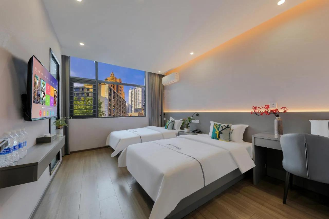 Infi Hotel Chongqing photo