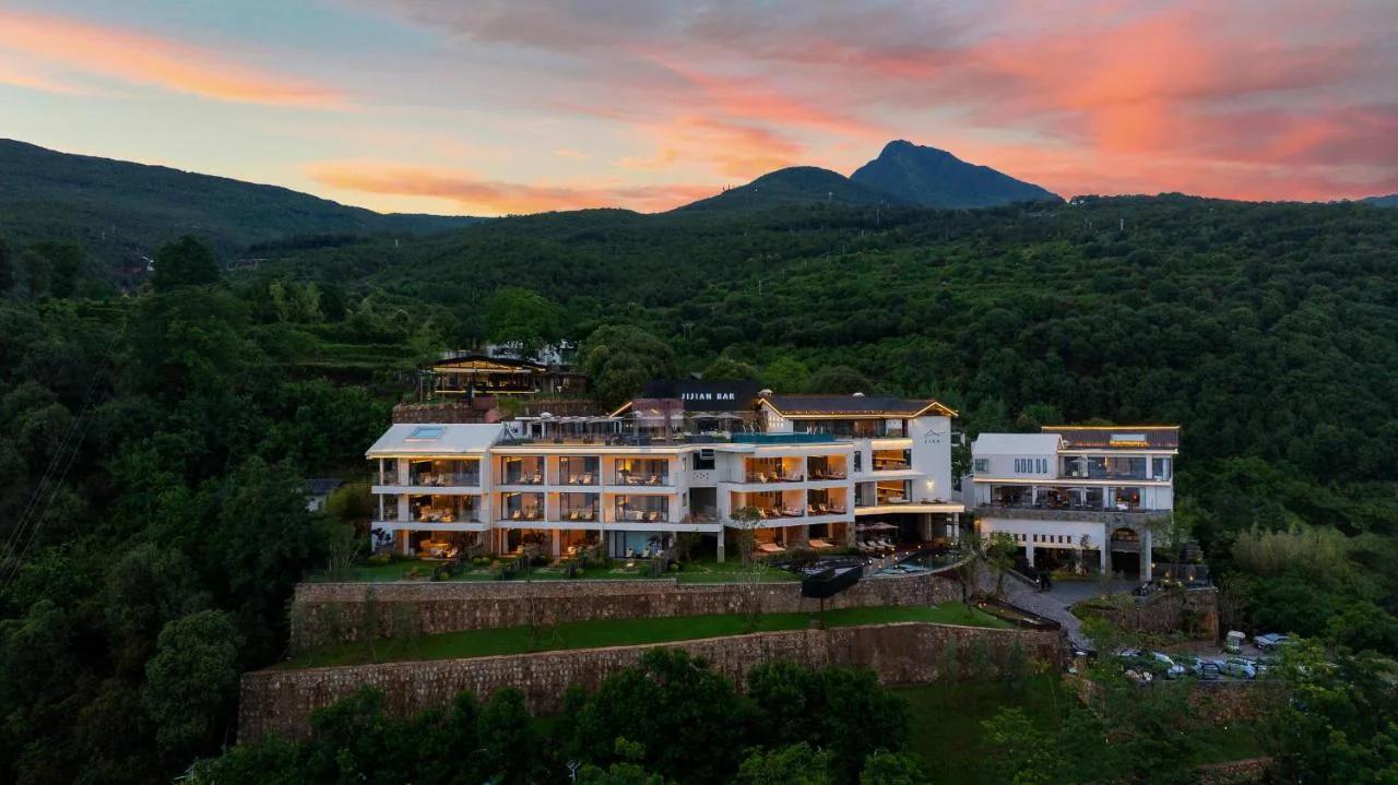 Lijiang jijian Xiangwang SOOOAN Luxury Resort Hotel photo