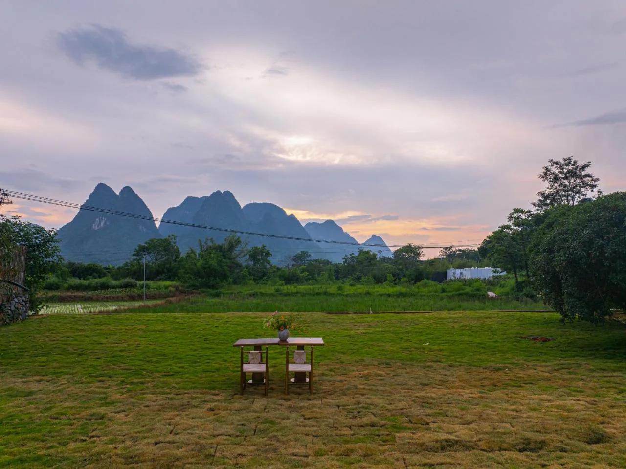 Meadowscape Resort at Yulong River - Karst Views & Infinity Pool & Tickets Reservation Service & Free Laundry photo