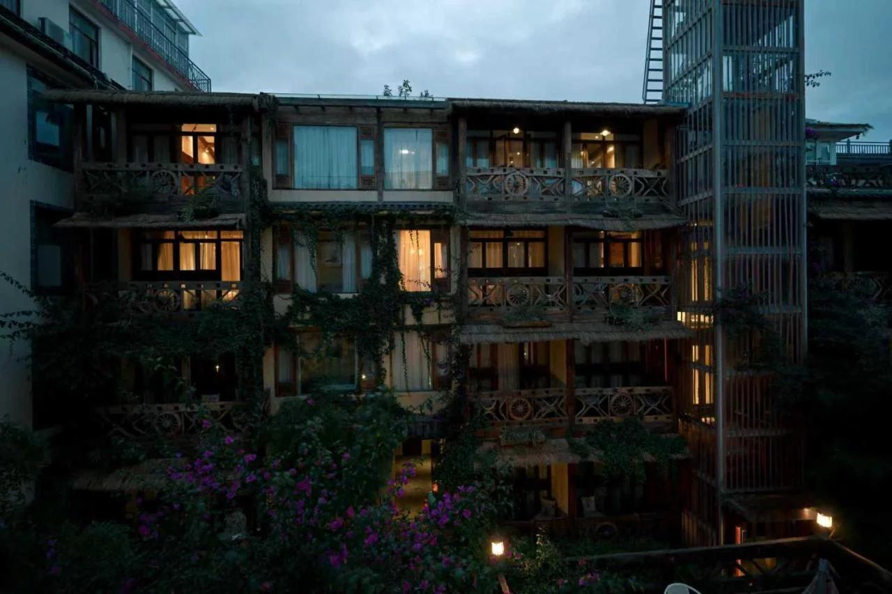 Old Story Inn Lijiang Old Town photo