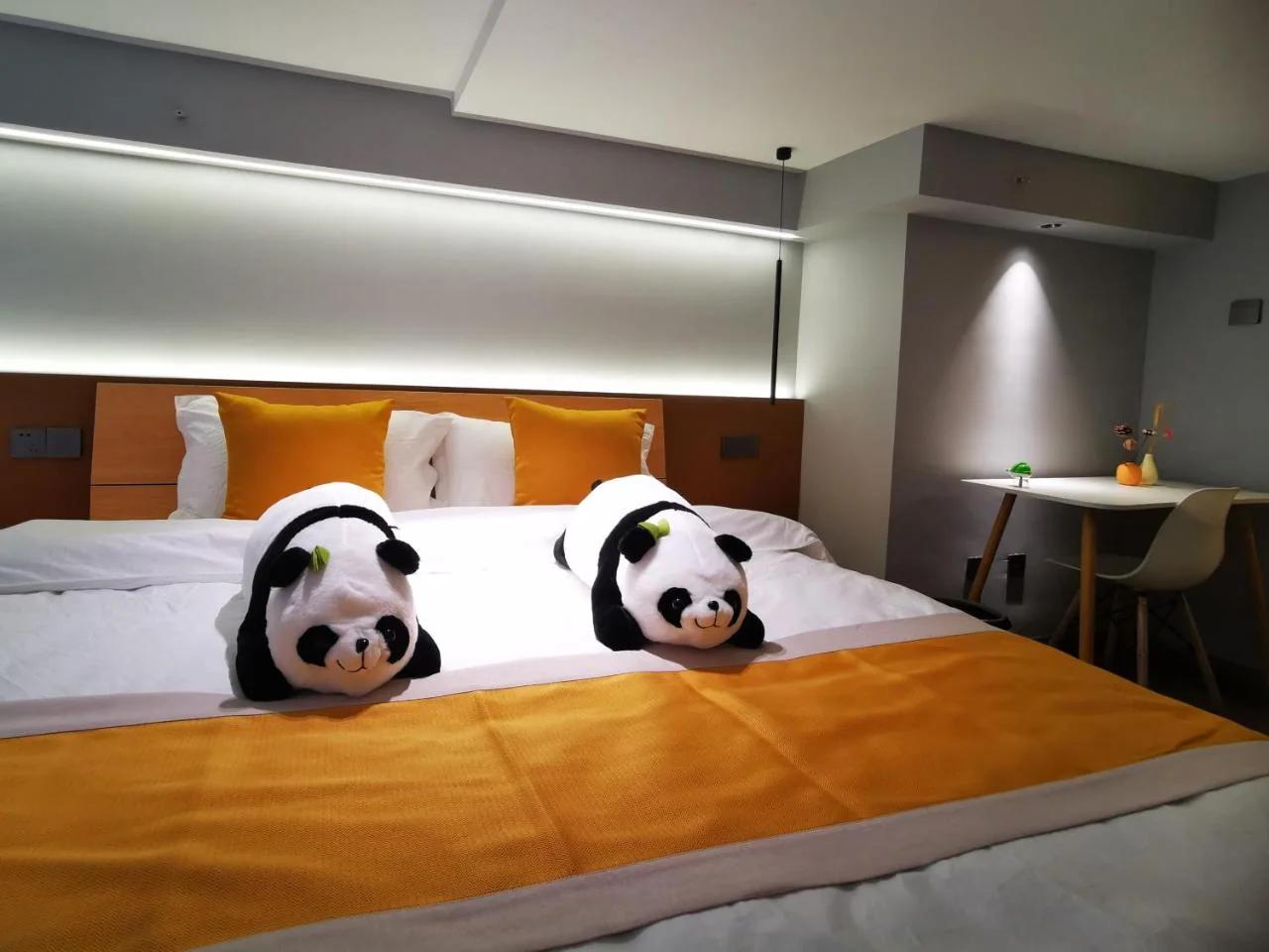 Panda ZuoKe Besucher Apartment 熊猫坐客民宿 foto