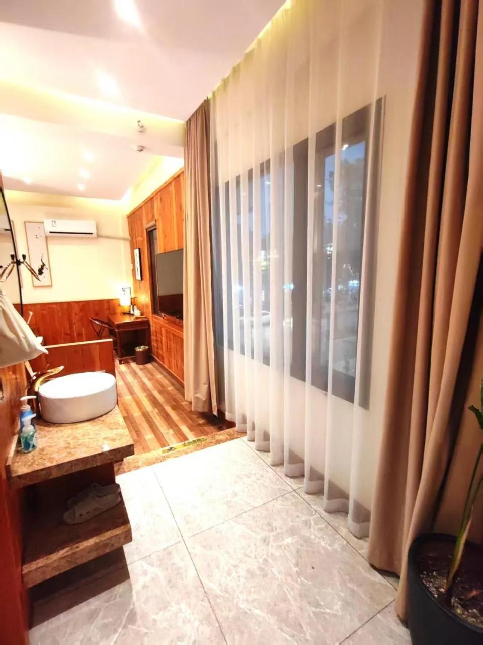 Pillow Window & Listen to Rain Hotel Museum Branch Pingjiang Road, Suzhou photo