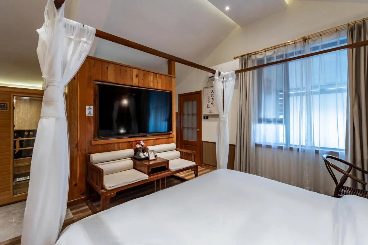 Pillow Window & Listen to Rain Hotel Museum Branch Pingjiang Road, Suzhou photo